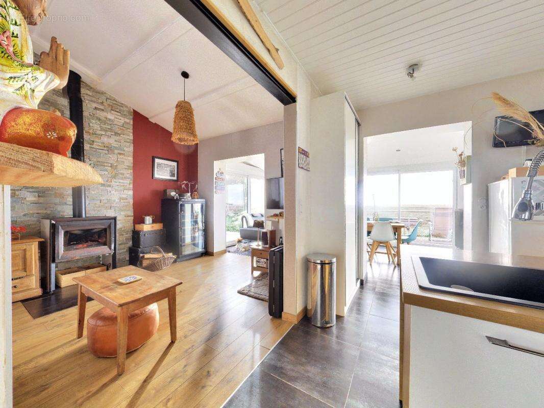 Maison 99 m² à La Tranche-Sur-Mer  - photo 11