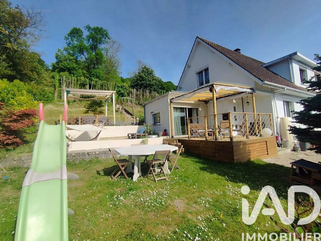 Photo 2 - Maison à DEVILLE-LES-ROUEN