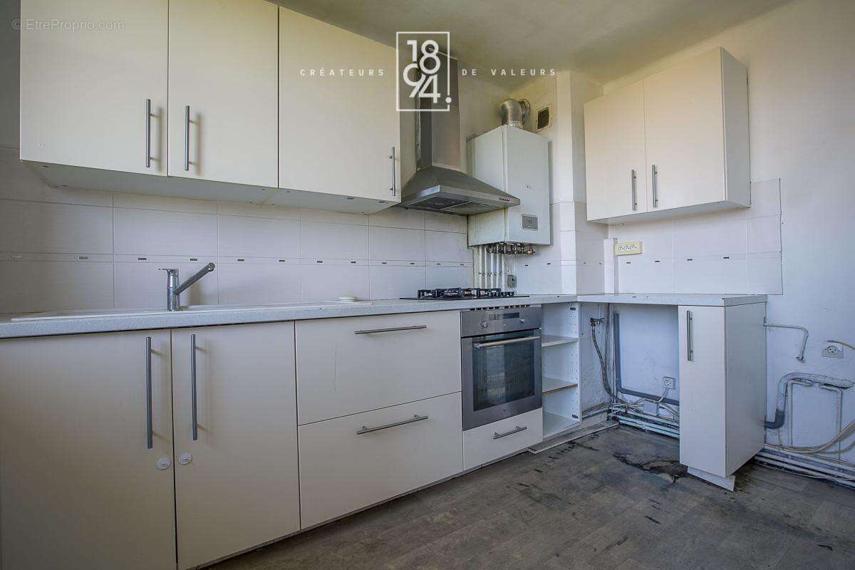 Appartement à MARSEILLE-14E