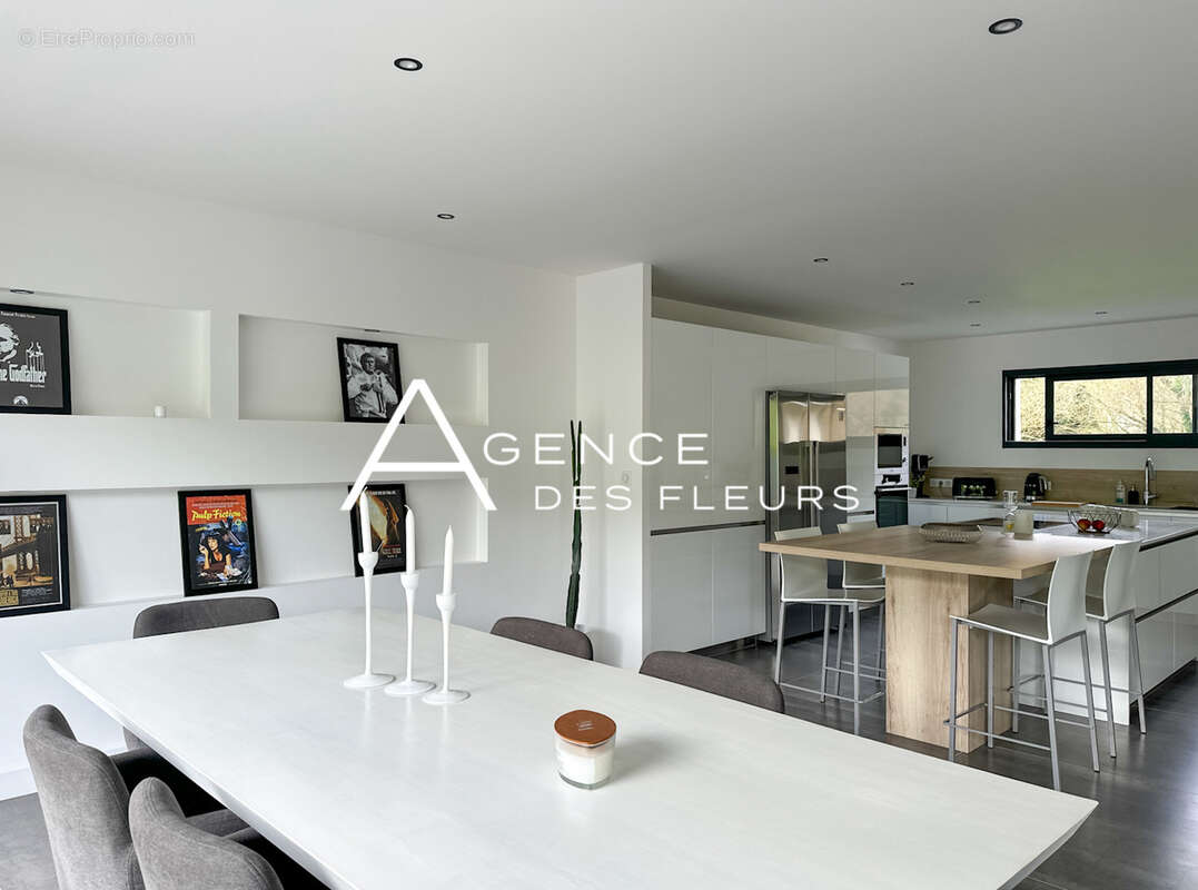 Maison à LA SAUSSAYE