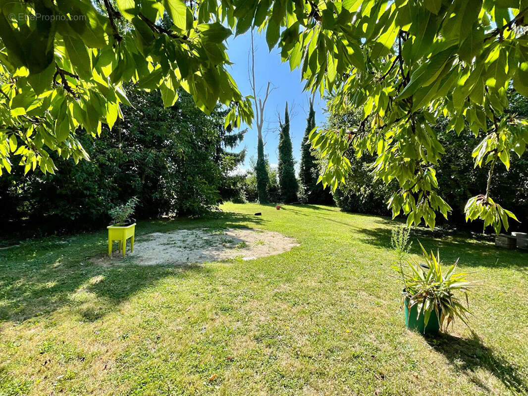 Maison à GRISY-LES-PLATRES