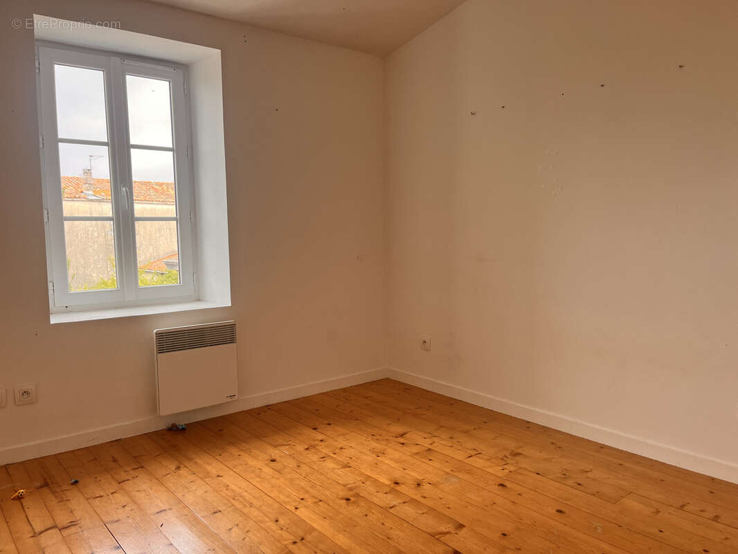 Maison à SAINTE-SOULLE