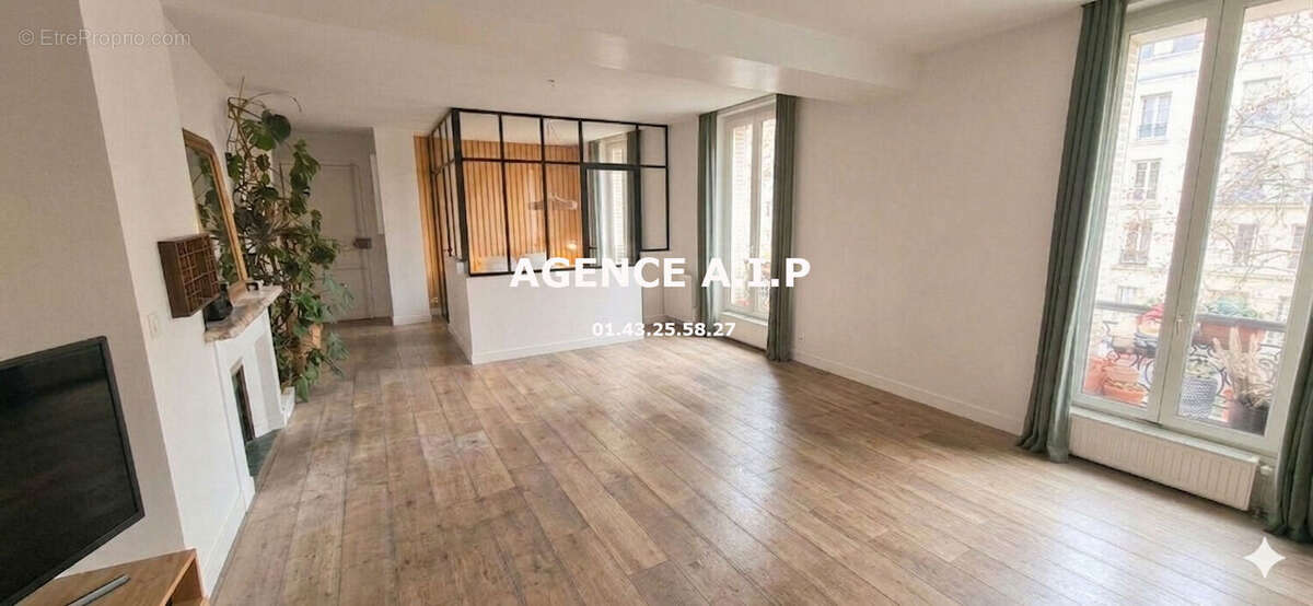 Appartement à PARIS-10E