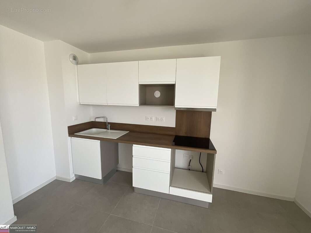 Appartement à SAUVIAN