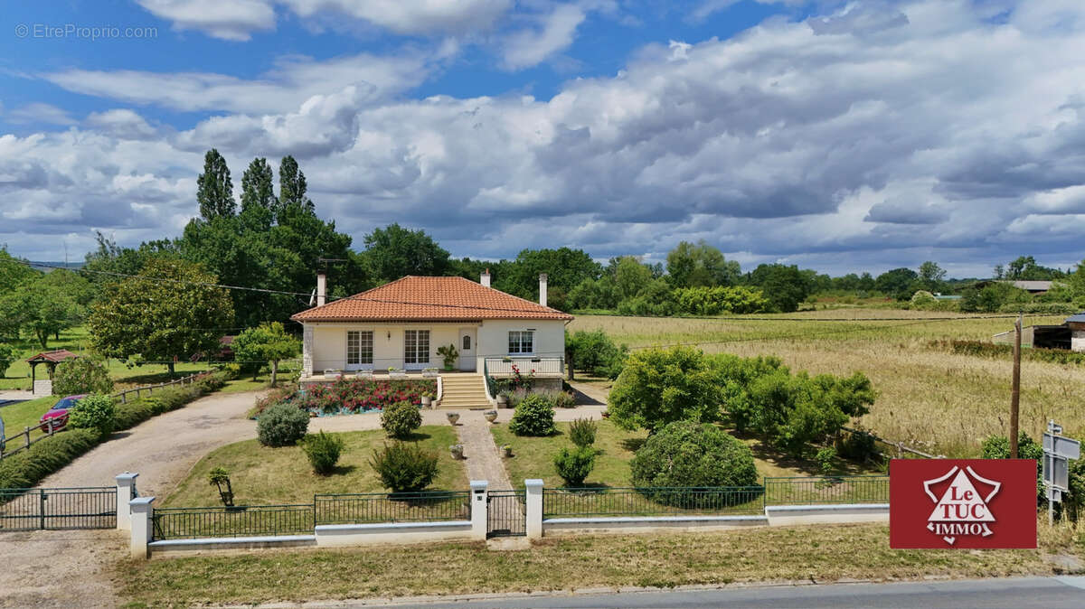 Maison à SAINT-SYLVESTRE-SUR-LOT