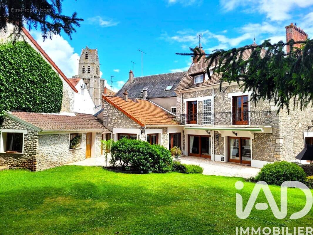 Photo 1 - Maison à ETAMPES