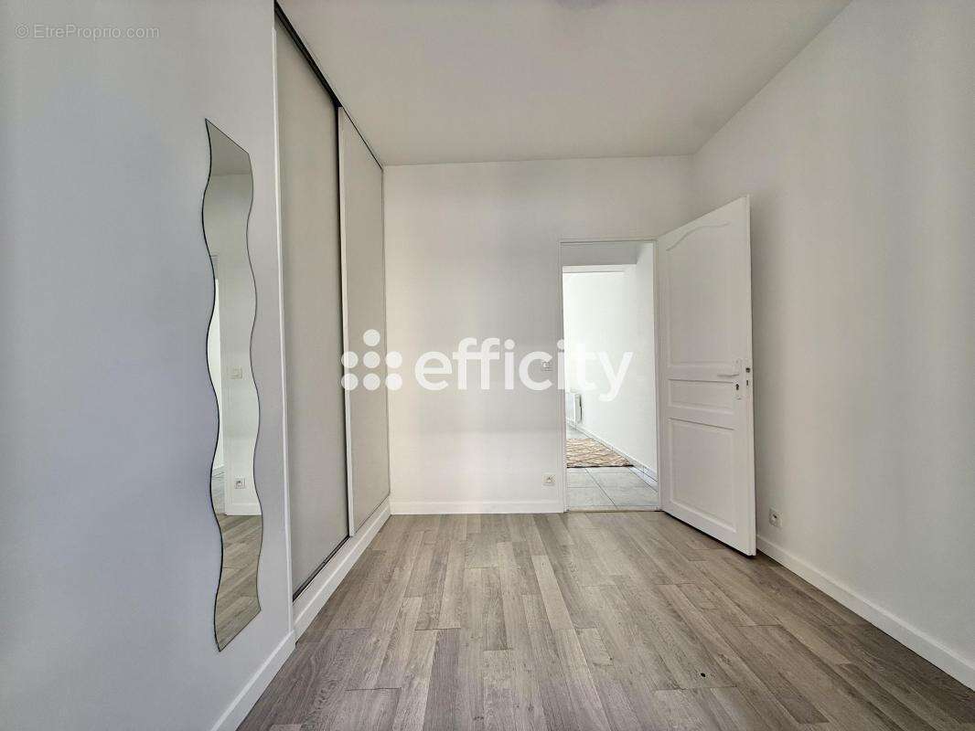 Appartement à BOURG-LA-REINE