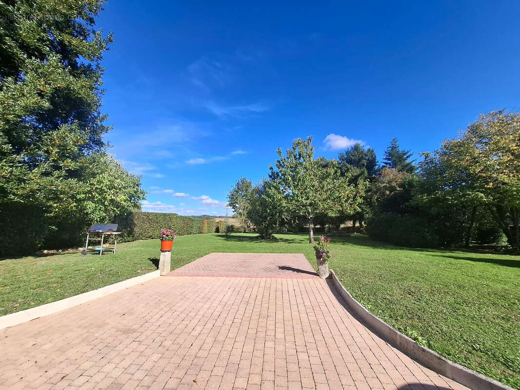 Maison à COULOMMIERS