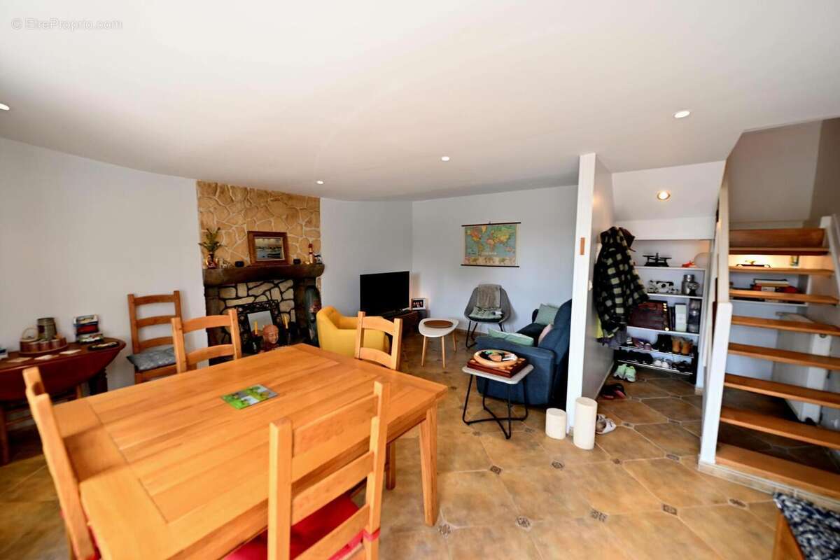 Maison 117 m² à Ciral  - photo 7