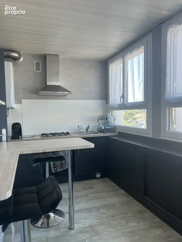 Appartement T3 proche centre ville - photo 3