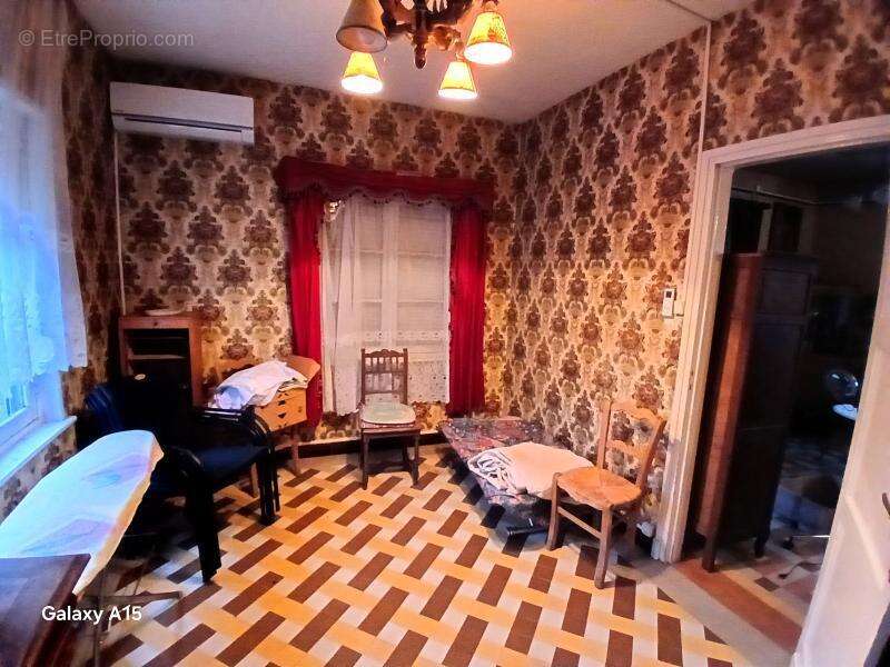 Maison à QUOEUX-HAUT-MAINIL