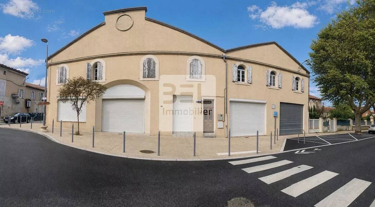 Appartement à BAGNOLS-SUR-CEZE