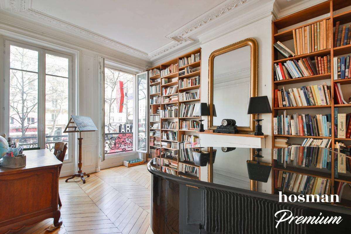 Appartement à PARIS-3E