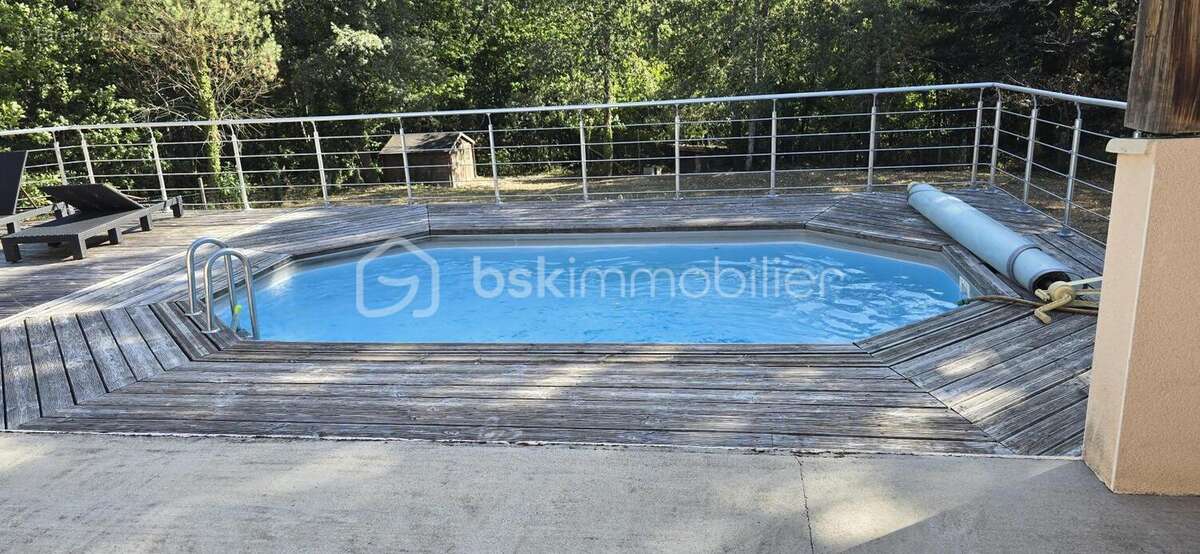 BELLE MAISON de plain-pied avec piscine sur terrain de 2962 m2 - photo 4