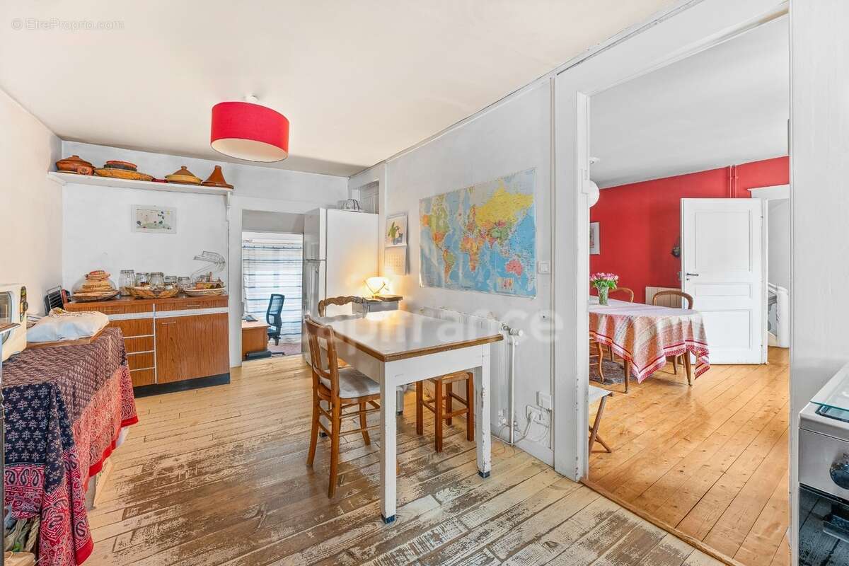 Maison à vendre 10 pièces GEX (01) - photo 16
