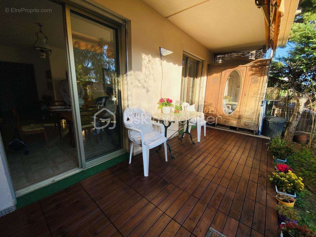 Appartement à SANARY-SUR-MER