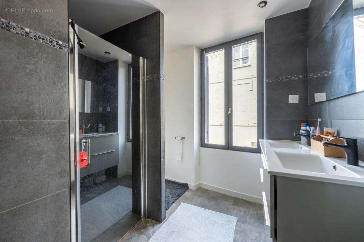Maison à LA FRETTE-SUR-SEINE
