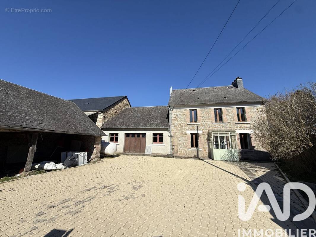 Photo 1 - Maison à SORNAC