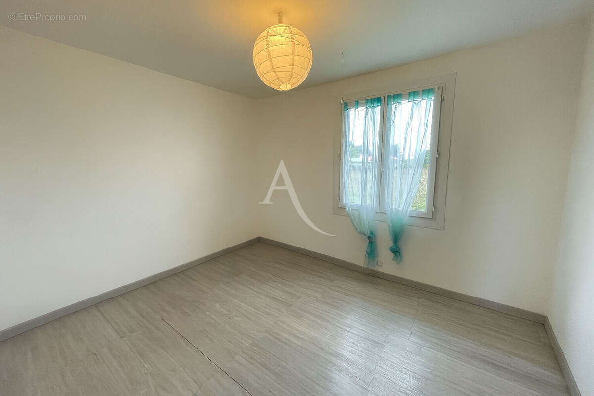 Maison à VILLENEUVE-DE-MARSAN