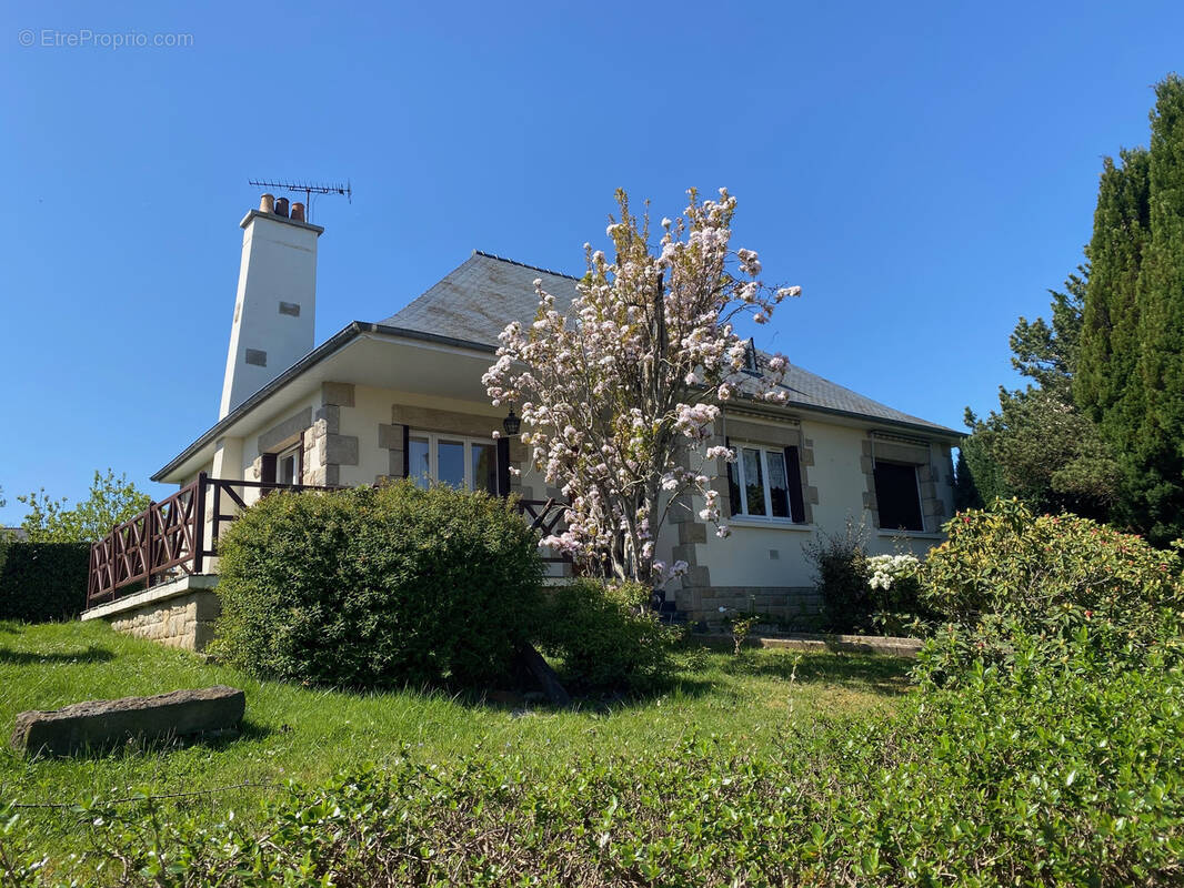 Maison à MINIAC-MORVAN