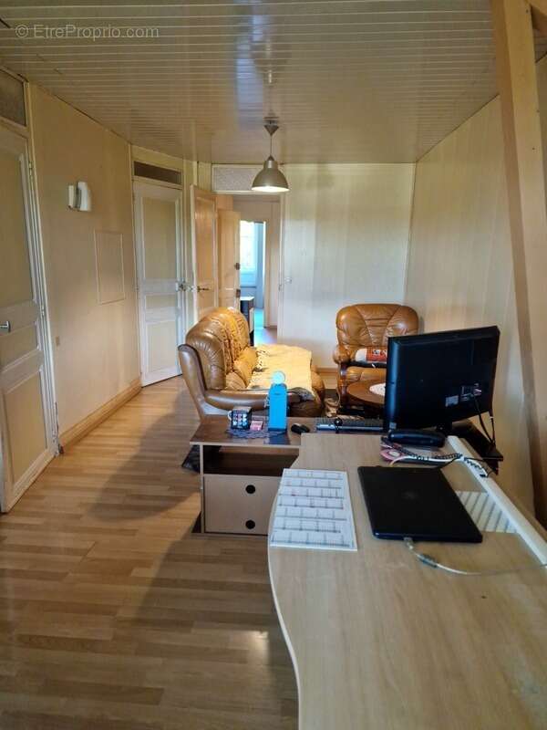 Appartement à CONTREXEVILLE