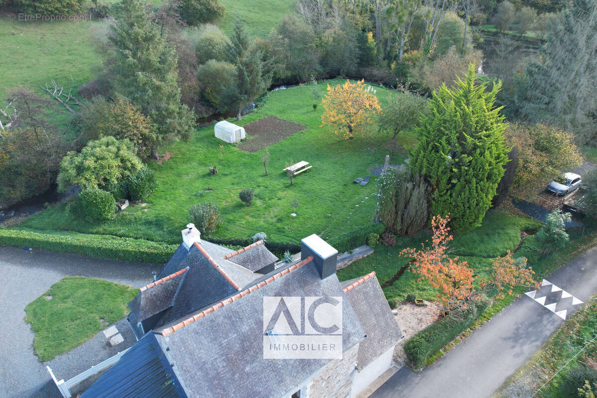 Maison à CHATELAUDREN