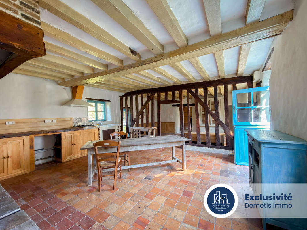 Maison à SAINT-MARS-SOUS-BALLON