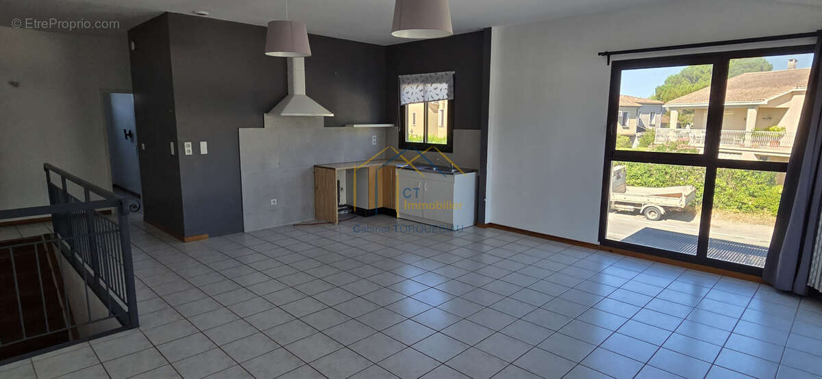 GIGNAC - Grand appartement 3 pièces - photo 6