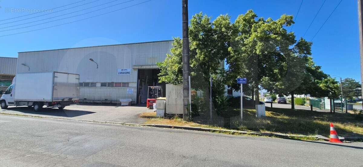 1250 m² à Le Rheu  - photo 10