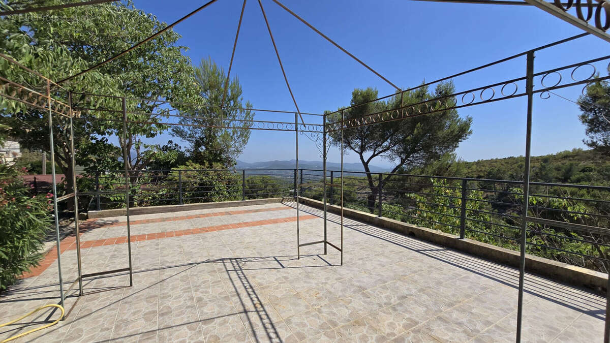 Mobil-home sur terrain en pleine propriété Vue mer Résidence avec piscine  Le Castellet - photo 7