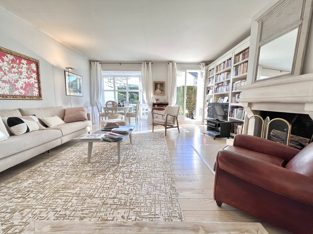 Maison à CROISSY-SUR-SEINE