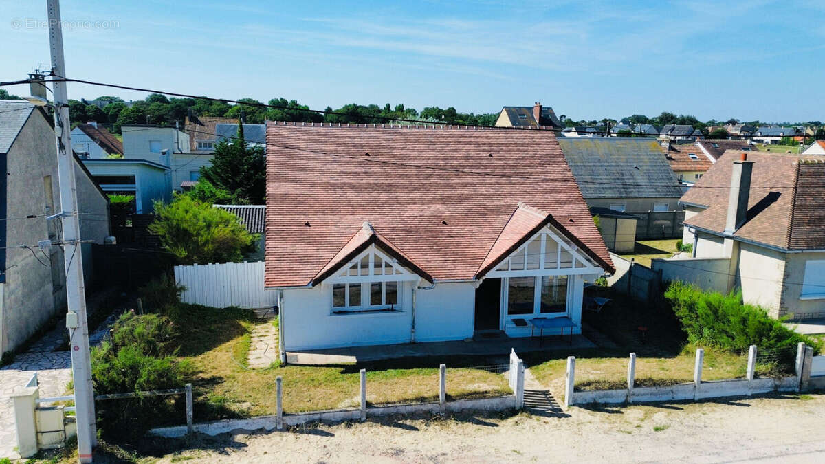 A VENDRE  FRONT DE MER Maison 3 pièces à vendre à Bernières-sur-Mer - Rare sur le marché - photo 7