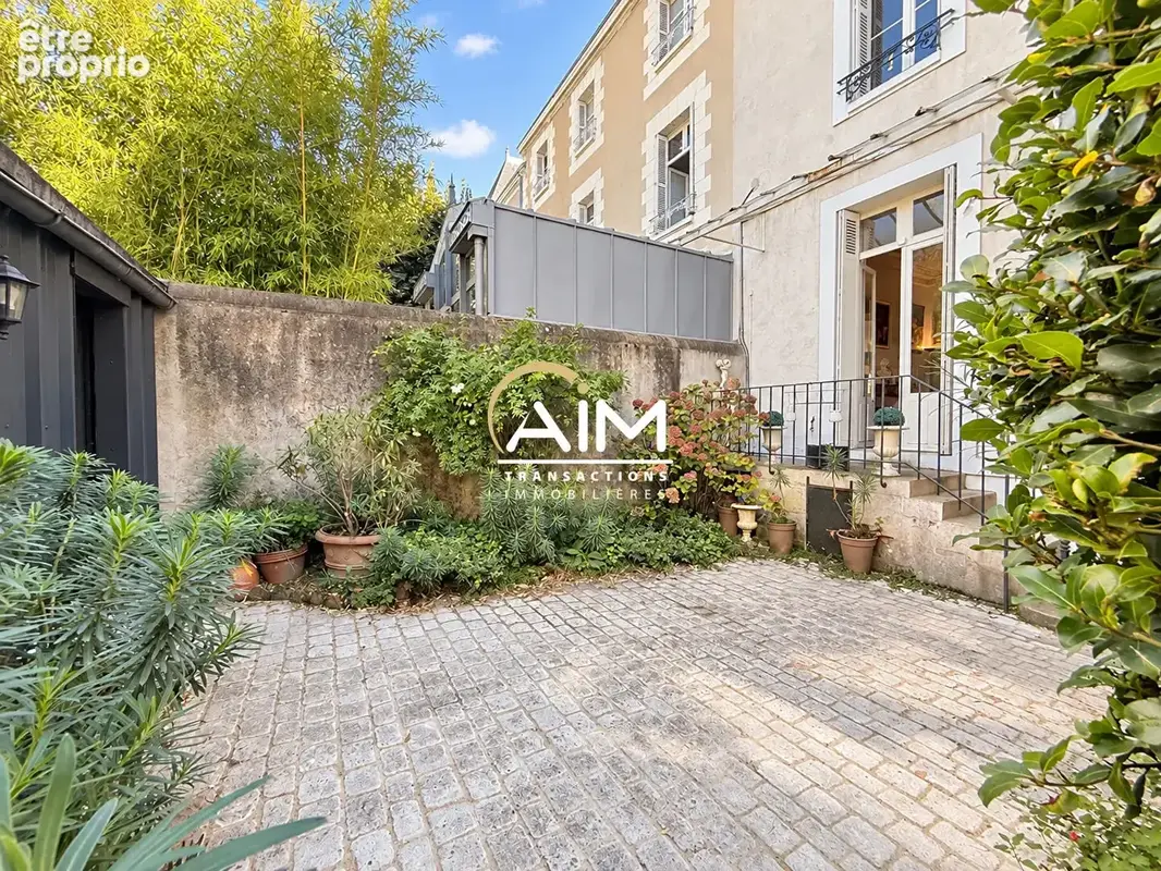 Particulier Nord Prébendes 300m² avec Garage - photo 2
