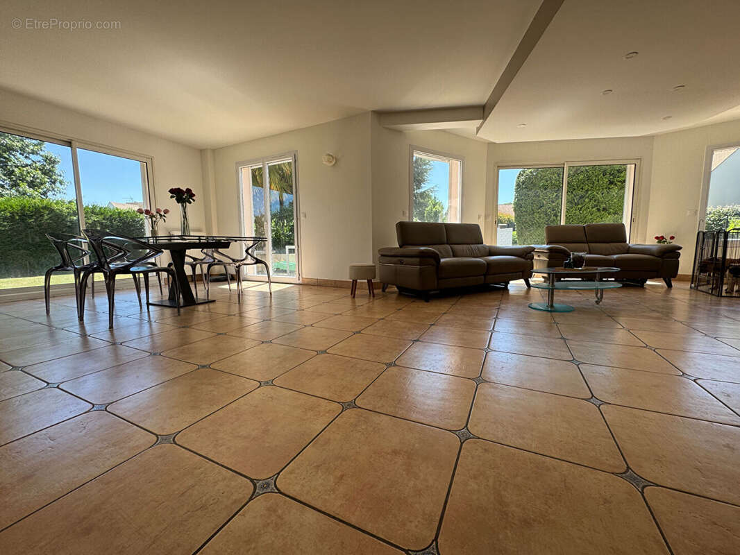 Maison à MONTFORT-L'AMAURY