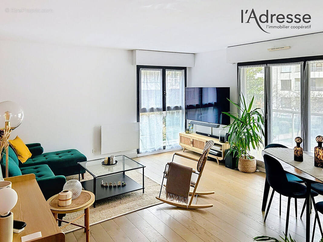 Appartement à SURESNES