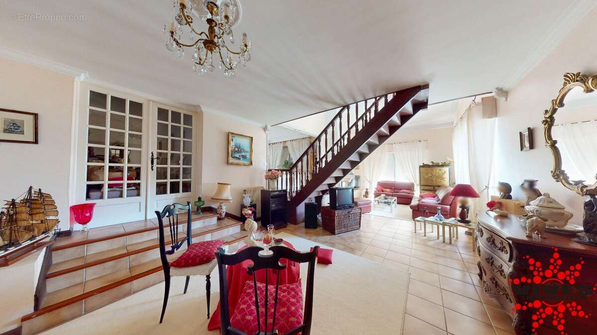 Maison 220 m² à Boujan-Sur-Libron  - photo 13