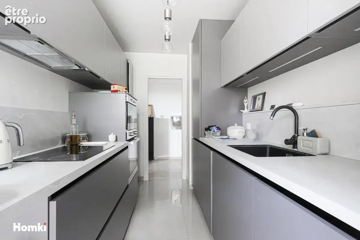 Appartement T4 de 101 m² à Nice 06300, Avenue du Mont Alban - photo 9