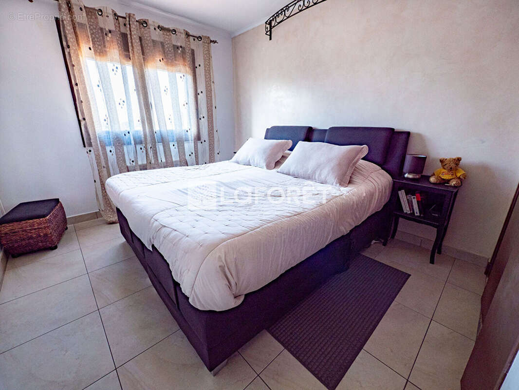 Maison à SAINT-GENIS-DES-FONTAINES