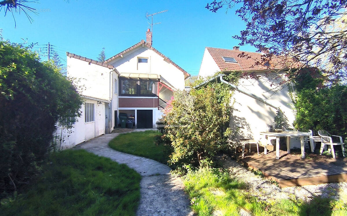 Maison à LA FERTE-ALAIS