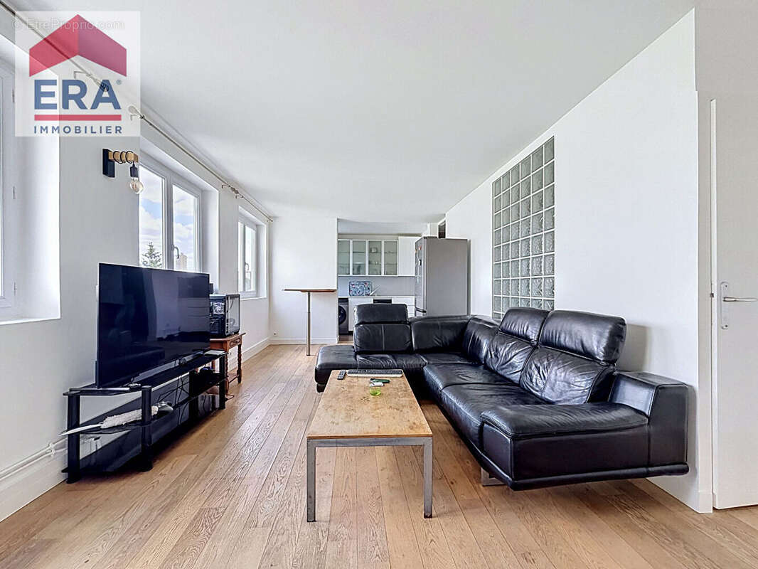 Appartement à IVRY-SUR-SEINE