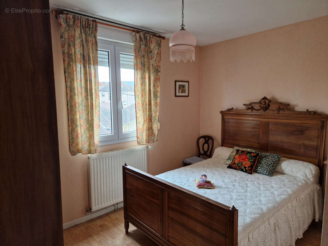 Appartement T4 avec grand balcon - photo 7