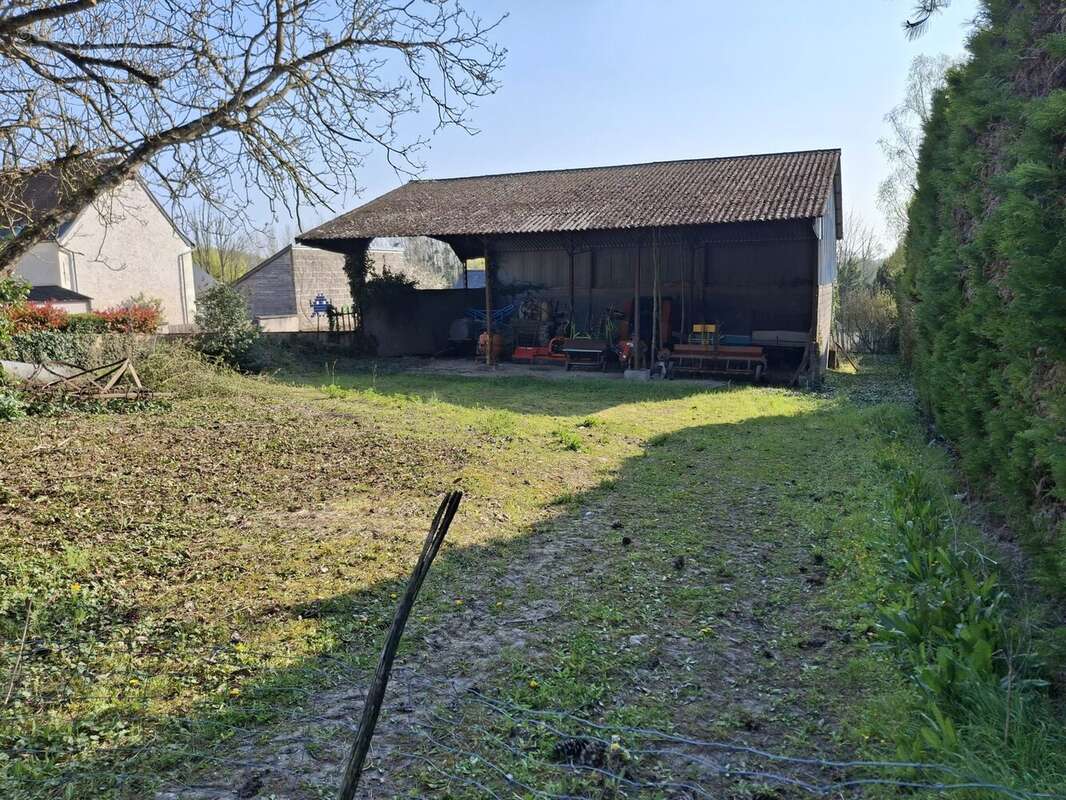 Terrain à LA CROIX-EN-TOURAINE