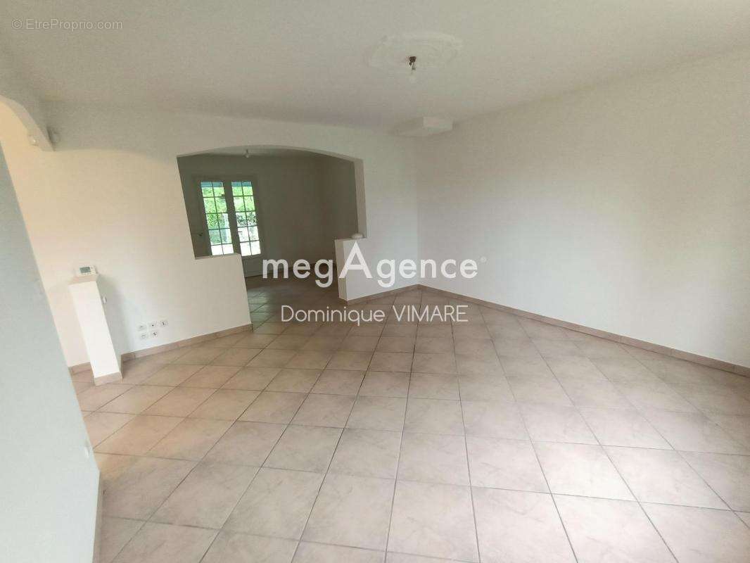 Maison à BEAUMONT-SUR-SARTHE