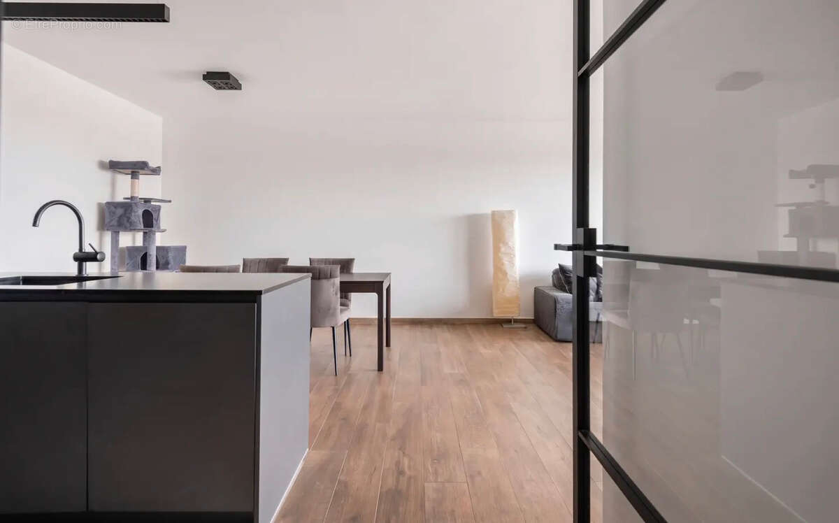 Appartement à NANTERRE