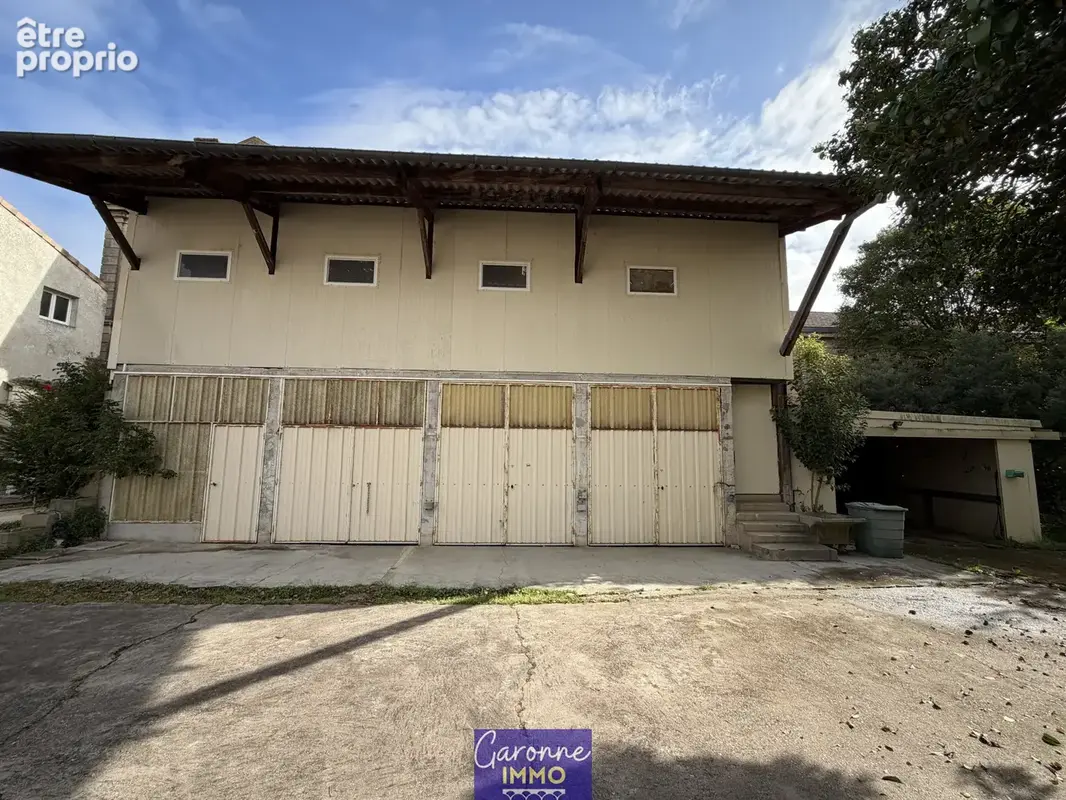 Maison de ville avec jardin et grande dépendance - photo 4