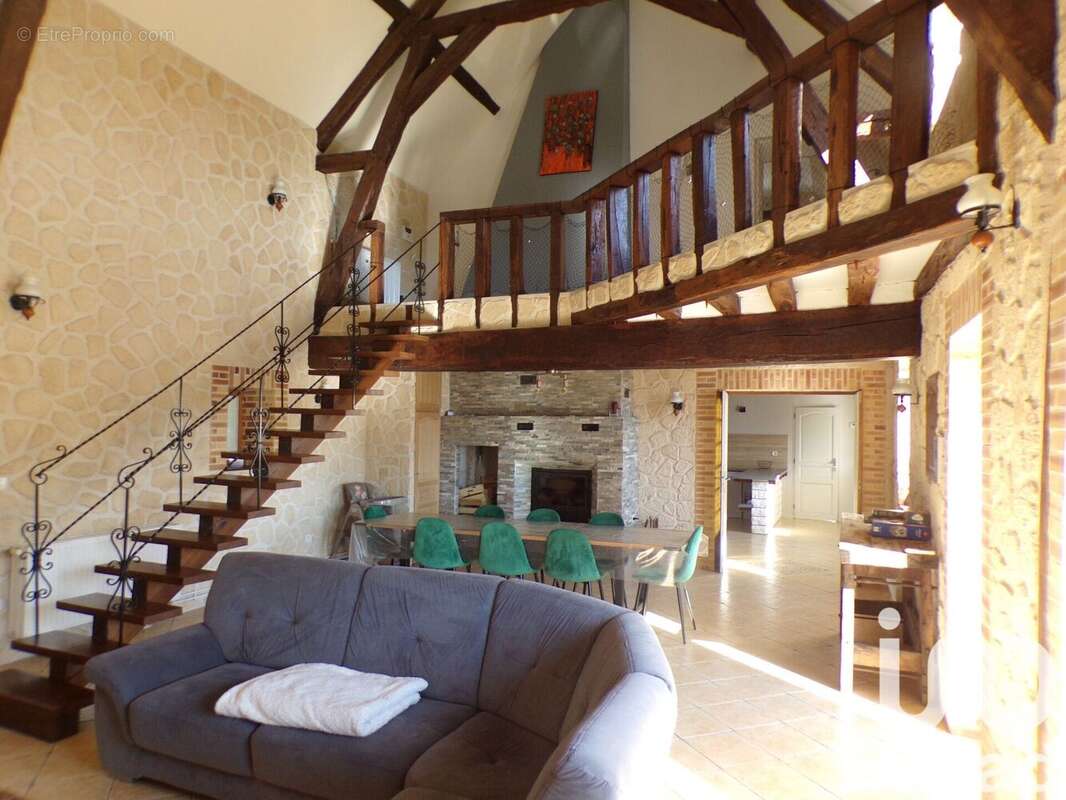 Photo 2 - Maison à PRECY-SUR-VRIN