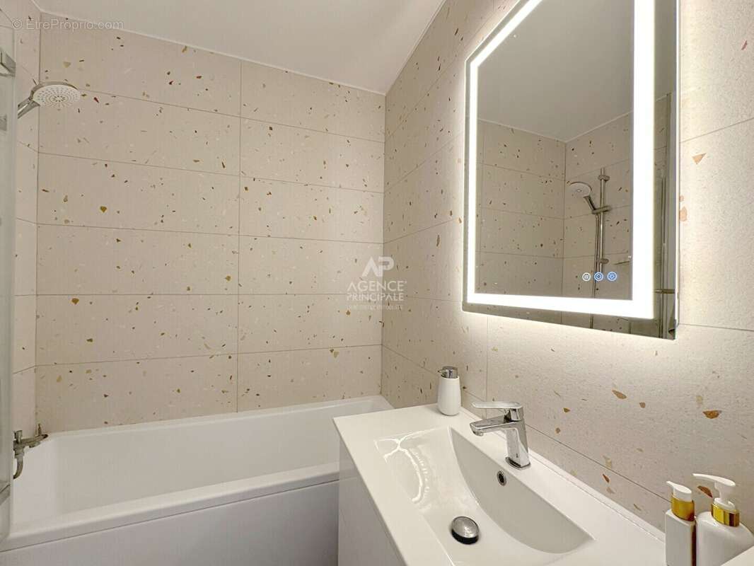 Appartement à CHAVILLE