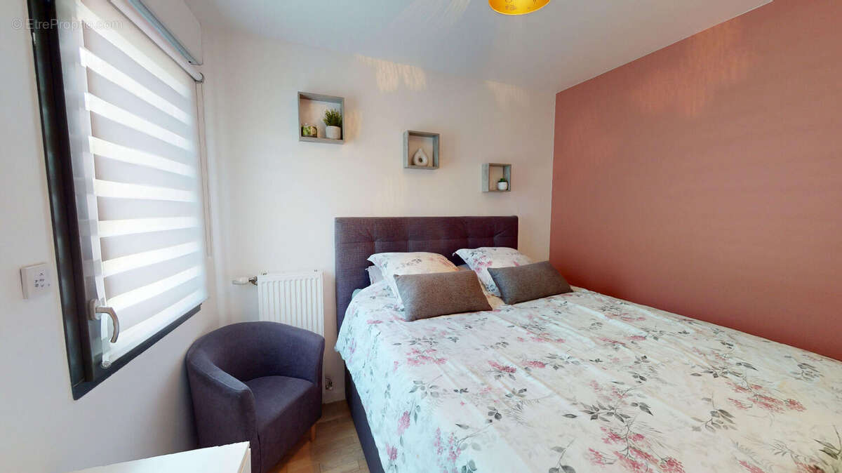 Appartement à SAINT-CYR-L'ECOLE