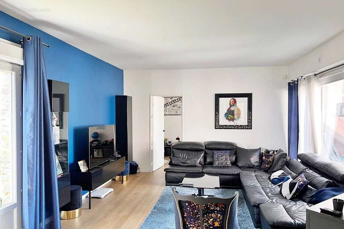 Maison à CHENNEVIERES-SUR-MARNE