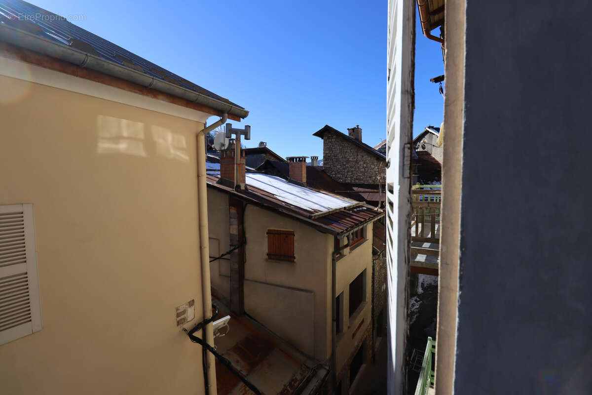 Maison à COLMARS